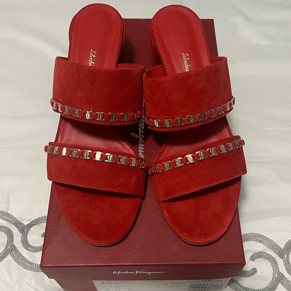 New Ferragamo heels. Red suede with gold plates. Thick heel, 5.5cm height. 9c